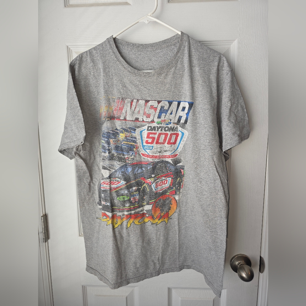 Vintage 2019 Nascar Daytona 500 2Sided Graphic Short Sleeve Crew Neck